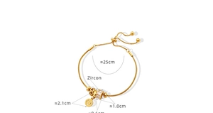 Adjustable 18K gold plated titanium bracelet with zircon heart charm and size details