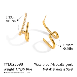 Detail view of gold stainless steel earrings with size dimensions and weight info