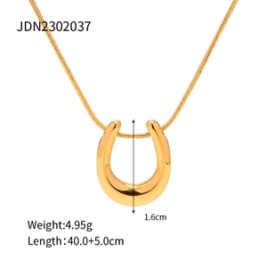 Gold stainless steel horseshoe pendant necklace with dimensions and weight display
