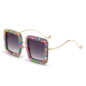 Cat eye sunglasses with gold frame and colorful sugar bead trim for party fashion
