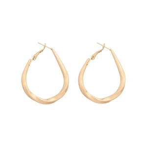 Minimalist gold twisted waterdrop hoop earrings with high-polish metallic finish for women