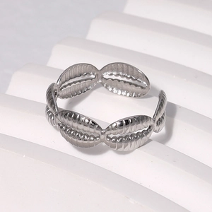 Polished silver shell texture open ring in stainless steel with a vintage minimalist design