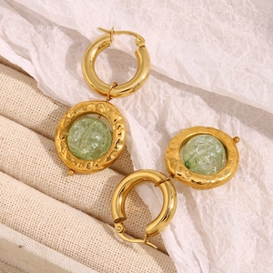 18K gold plated stainless steel hoop earrings with green cracked stone pendant charms