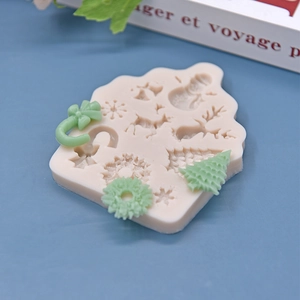 Christmas silicone mold with tree, snowflake and reindeer shapes for DIY cake baking