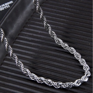 Fashionable minimalist silver stainless steel twisted rope chain necklace for daily wear