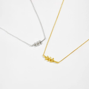 Elegant S925 sterling silver leaf pendant necklaces in gold and silver finishes