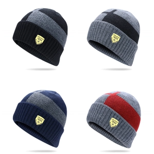 Winter thermal knit beanie hat set for men and women featuring warm fleece lining