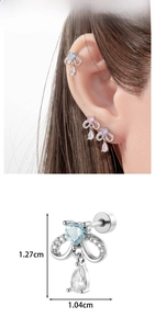 Détail de boucles d'oreilles nœud coeur avec gouttes en zircon et dimensions