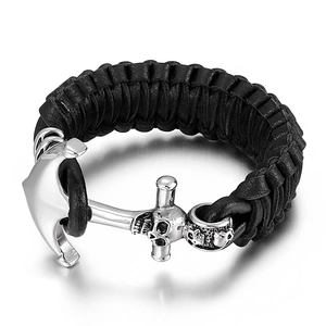 Bracelet tressé en cuir noir avec ancre et crâne argenté au style rock nautique