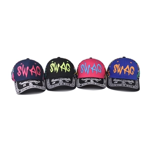 Casquettes de baseball hip hop avec broderie SWAG et imprimés graffiti en quatre couleurs