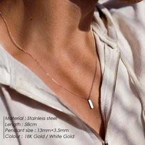 Collana bar bohémien in acciaio inossidabile con pendente rettangolare minimalista 18K