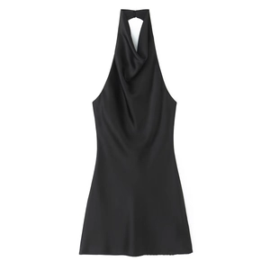 Elegantes schwarzes Satin-Minikleid mit Neckholder, glänzendem Finish und A-Linie