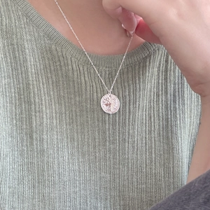 Classic 925 sterling silver lion relief coin pendant necklace on a minimalist chain