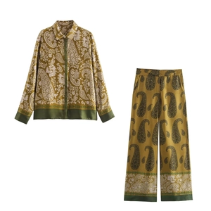 Chemisier À Manches Longues En Satin Imprimé Paisley Et Pantalon Large Tenue De Vacances Bohème Pour Femmes