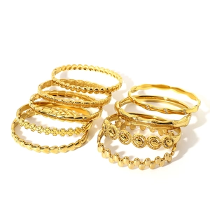 Ensemble de bracelets en acier inoxydable plaqué or 18 carats avec motifs bambou et cœur