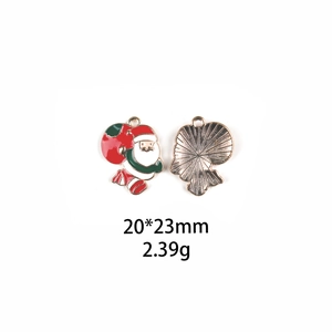 Front and back detail of enamel Santa Claus charm with 20x23mm dimensions and metal texture