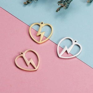 Stainless Steel Heart Lightning Bolt Pendants Hollow Out DIY Jewelry Accessories For Necklace Bracelet Making Minimalist