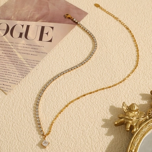 Collier Pendentif Zirconia Plqué Or en Acier Inoxydable Mode Femme Élégant Pavé Carré Bijoux de Chaîne Géométrique