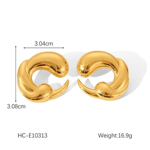 Detailed dimensions of 18K gold plated stainless steel geometric earring model HC-E10313