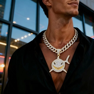 Collier Pendentif Requin Hip Hop Entièrement Serti De Strass Alliage Chaîne Cubaine Pour Hommes Bijoux