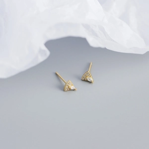 Minimalist S925 sterling silver triangle stud earrings with sparkling marquise zirconia