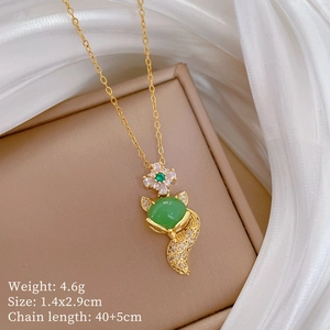 Detailed specs of green zircon fox pendant necklace with 40+5cm chain length and 4.6g weight
