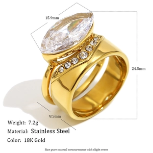Bague en acier inoxydable plaqué or 18K avec zircon marquise et pierres latérales