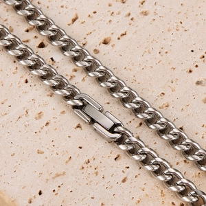 Polished silver stainless steel 6mm Cuban link necklace with square buckle on stone