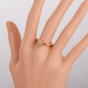 Elegant gold star-shaped stainless steel ring with zircon stone for women