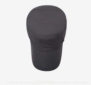 Draufsicht einer dunkelgrauen Flatcap-Mütze mit verstärkten Nähten am Schirm