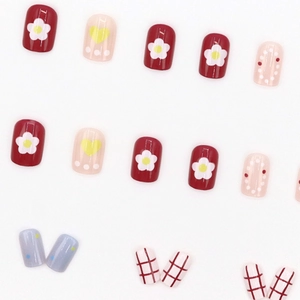 Faux ongles adhésifs mignons avec motifs de fleurs et pois en plusieurs couleurs vives