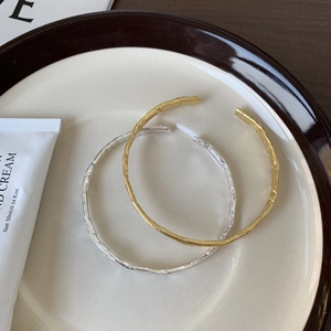 Minimalist S925 sterling silver open bangles with gold and silver textured finish
