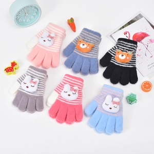 Gants tricotés d'hiver pour bébés avec motifs de dessins animés d'ours et de lapins