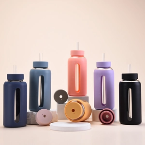 800ml large capacity glass water bottle with silicone sleeve and straw in various colors