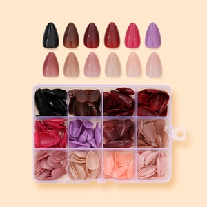 Coffret de 360 faux ongles amande de 12 couleurs unies avec boîte de rangement