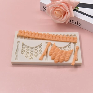 Silicone cake border mold with vintage curtain fringe and fan-shaped patterns