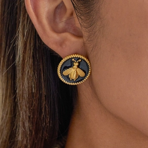 Boucles d'oreilles abeille en acier inoxydable doré 18K et émail noir avec bordure torsadée