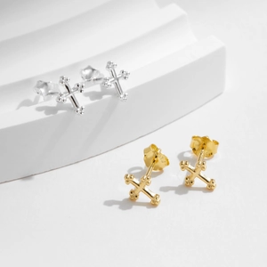 Minimalist s925 silver cross stud earrings in gold and silver finishes for women