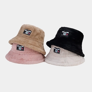 Plush heart camera patch bucket hats for women in four trendy autumn winter colors