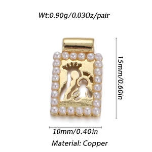 Detailed view of 15mm gold plated copper heart pendant with pearl border texture