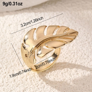 Detail of gold monstera leaf open ring showing size 3.2cm and weight 9g parameters