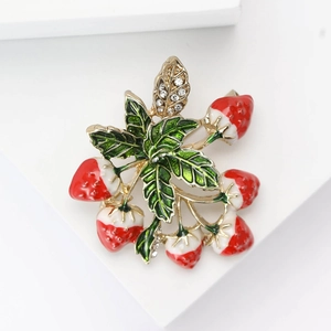 Fashionable red strawberry brooch with gold alloy base and sparkling rhinestones for women