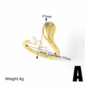 Detail of gold-plated butterfly ring showing dimensions of 21mm height and 17mm diameter