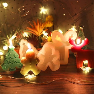 Siliconen kerstkaarsvormen set met rendier, gemberkoekmannetje en kerstboom ontwerp