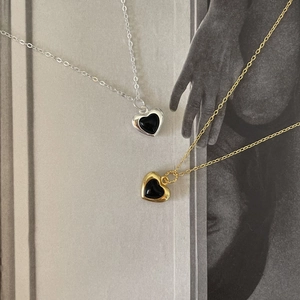 Elegant 925 sterling silver heart necklaces with black onyx inlay in gold and silver finish