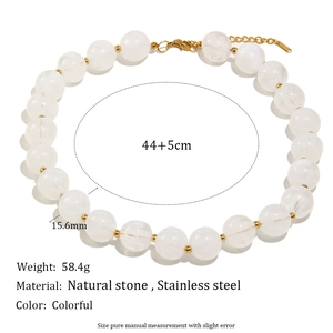 Collana minimalista con grandi perle acriliche e acciaio inossidabile placcato oro 18K