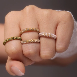 Chic 18K gold plated stackable ring set with green zircon and pearl accents for women