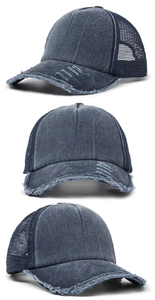 Vintage gewassen denim baseballpet met gerafelde rand en ademende blauwe mesh achterkant