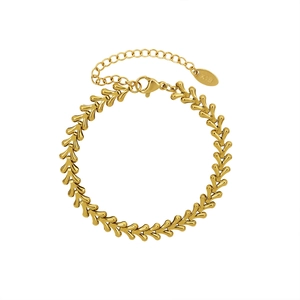 Elegant 18K gold leaf-shaped wheat link bracelet with adjustable chain and k18 stamp