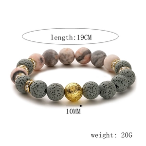 Detailansicht des 10mm Naturstein-Armbands mit Spezifikationen zur 19cm Länge